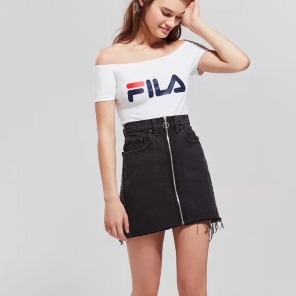 FILA + UO Skipper White Off-The-Shoulder Top, Size L